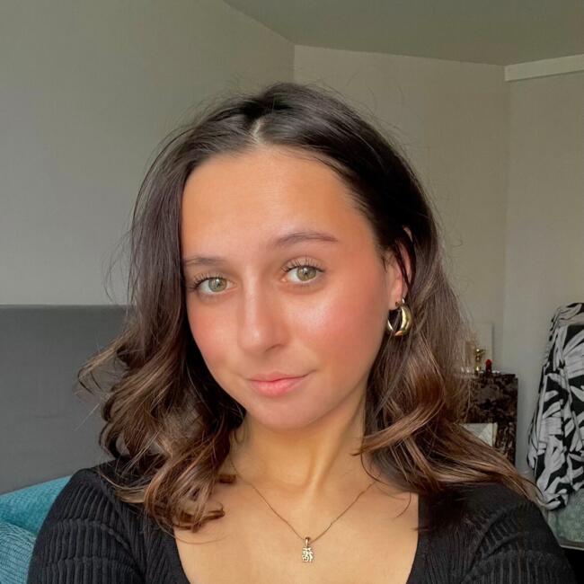 Babysitter in Tours: Charlotte