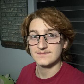 Babysitter in Peoria: Logan