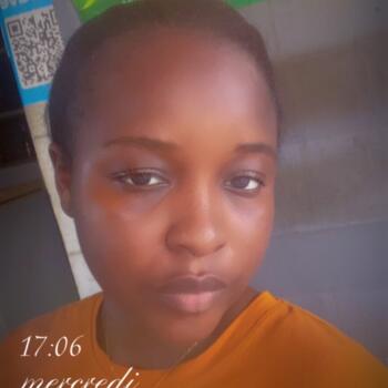 Job de garde d'enfants à Abidjan: job de garde d'enfants Aurelie