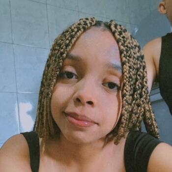 Babá em Sorocaba: Mikaelly