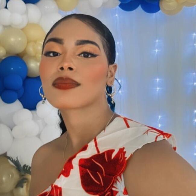 Babysitter in Medellín: Angie correa