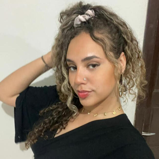 Babá em Joinville: Gabriele Fernanda