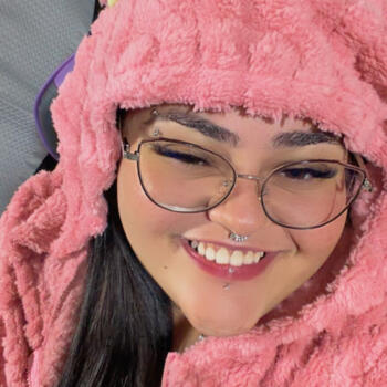 Babysitter in Valparaíso de Goiás: Júlia