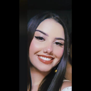 Babysitter in Uberlândia: Julia