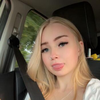 Babysitter in Stevenage: Ellie