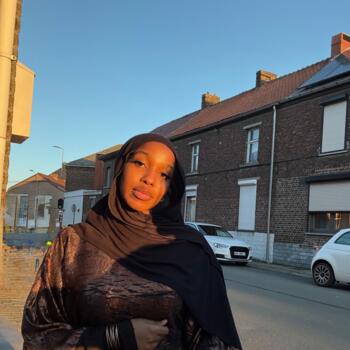 Babysitter in Frameries: Sumaya