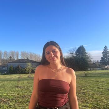 Babysitter in Talence: Tess