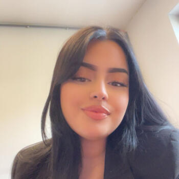 Babysitter Charleroi: Aya