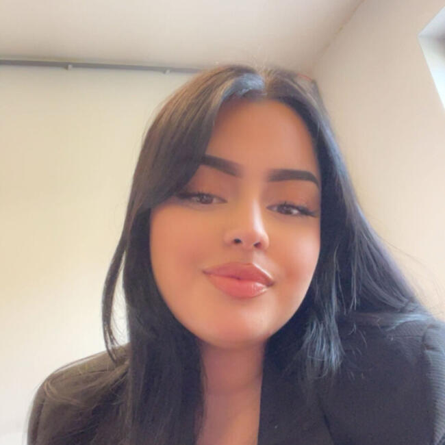 Babysitter in Charleroi: Aya