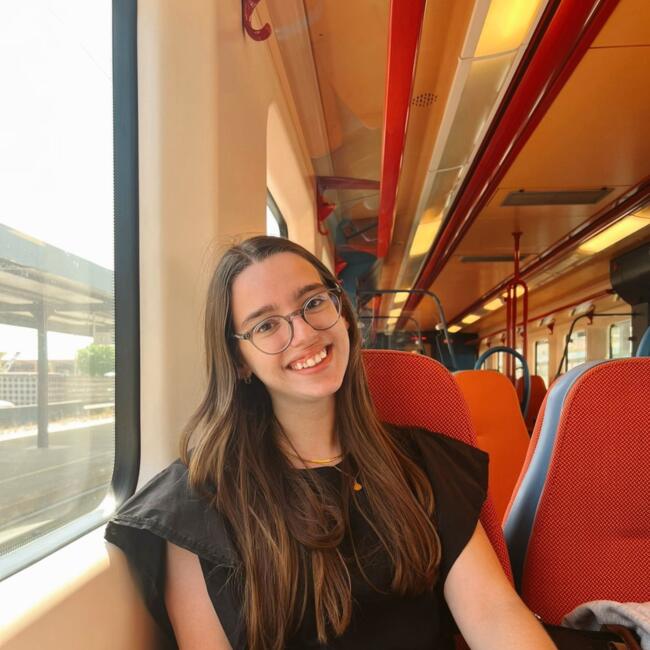 Babysitter in Coimbra: Leonor