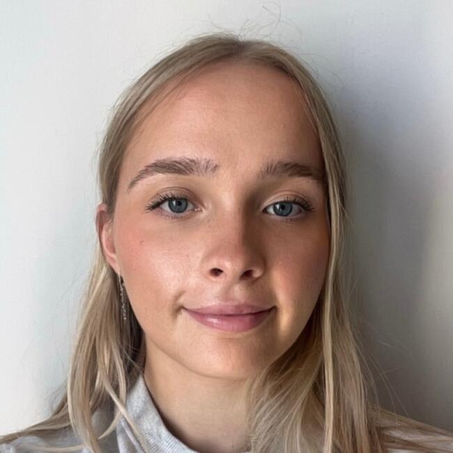 Babysitter in Pentir: Ella