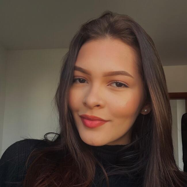Babysitter in Joinville: Amanda