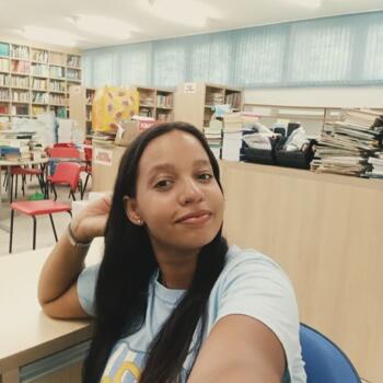 Babysitter in Joinville: Maria eloiza