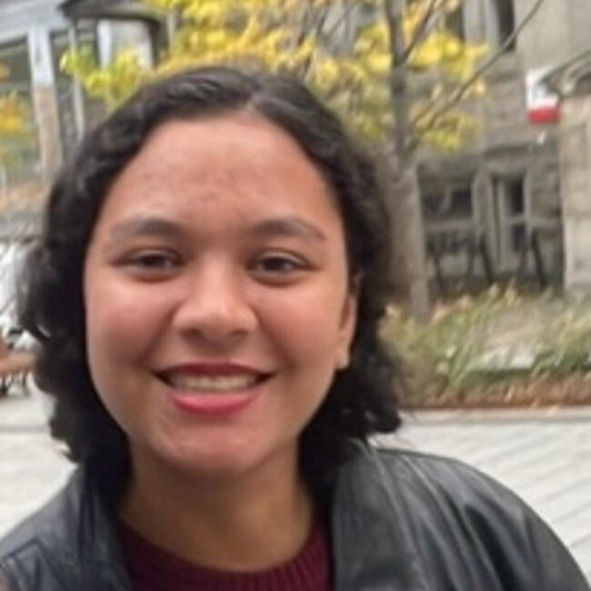 Baby-sitter in Montréal: Chloe