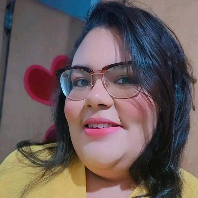 Babá em Lins: Laura