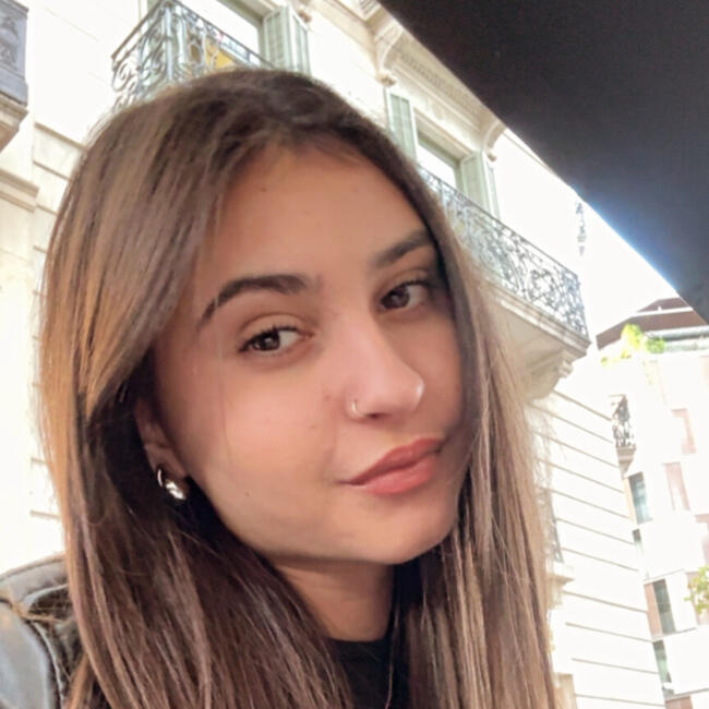 Babysitter in Athens: Stavroula