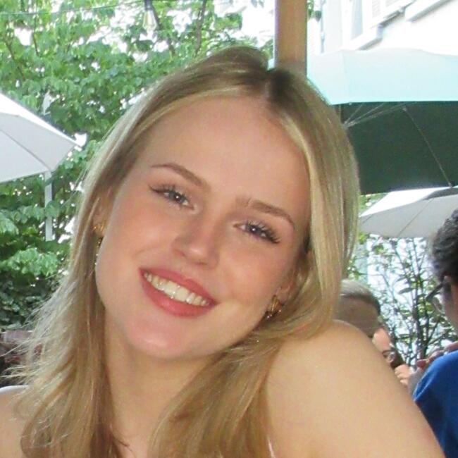 Babysitter in Zurich: Rosa