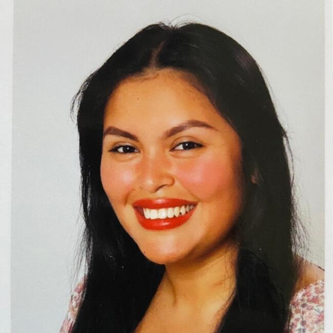 Babysitter in La Libertad: Yoselin Mallig