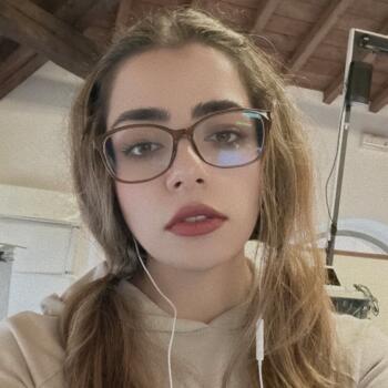 Babysitter Piacenza: Zahra