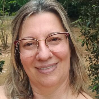 Babysitter Rondonópolis: Fernanda