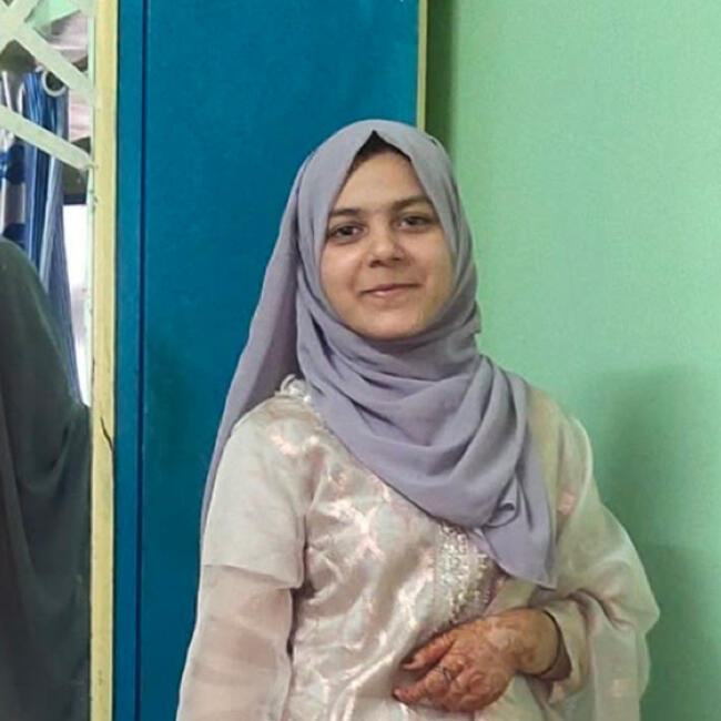 جليسة أطفال في دبي: Rume