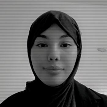 Baby-sitter in Vannes: Ikram