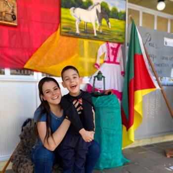 Emprego de babá em Marau: emprego de babá Dienife