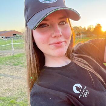 Babysitter in Clénay: Emma