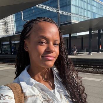 Babysitter a Losanna: Zara Ashley