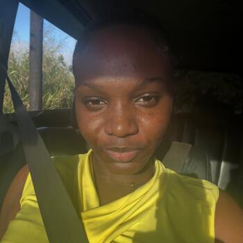 Babysitter in Linstead: Crystal-Lee