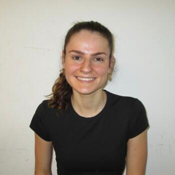 Babysitter in Galway: Zoë