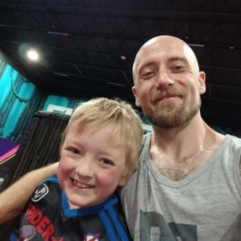 Babysitting job in Everett (Washington): babysitting job Alex