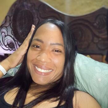 Babysitter in Caracas: LEONELIS