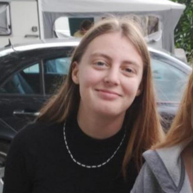 Babysitter in Port-de-Piles: Lucie