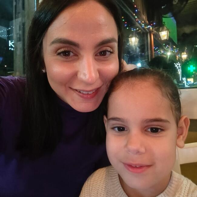 Babysitter in Mésa Geitoniá: ANASTASIA