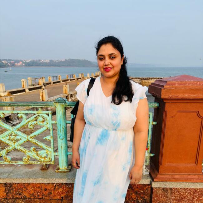 पुणे में बेबीसिटिंग की नौकरी: Shyamli