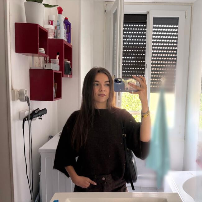 Baby-sitter à Châteauneuf-sur-Cher: Ines