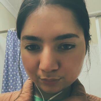 Babysitter Brisbane: Sahar