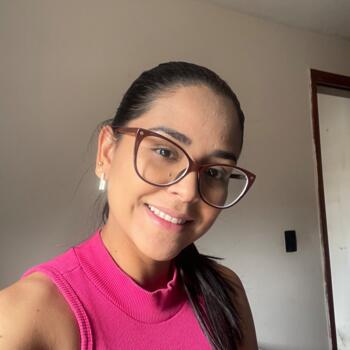 Babysitter in Curitiba: Ana Caroline Martins Campos