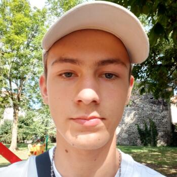 Babysitter in Clermont-Ferrand: ETIENNE