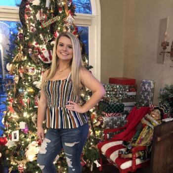 Babysitter in Louisville: Brianna