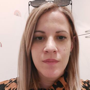 Δουλειά για babysitter στην πόλη Άγιος Ιωάννης Ρέντης: δουλειά φύλαξης παιδιών Venetsiana