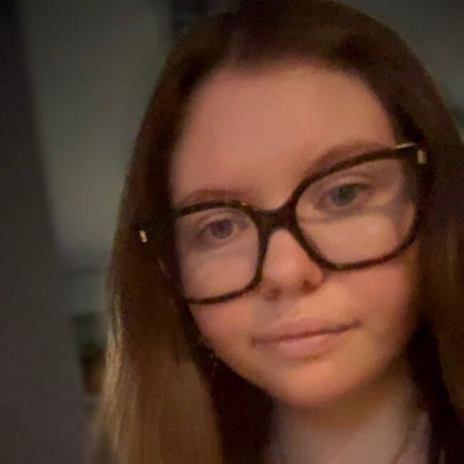 Babysitter in Kontich: Laura
