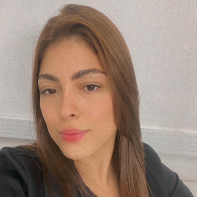 Babysitter in Curitiba: Isabella