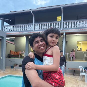 Babysitter in Bragança Paulista: Gustavo