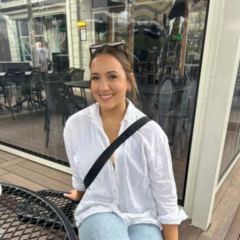 Babysitter in Palmerston North: Emma