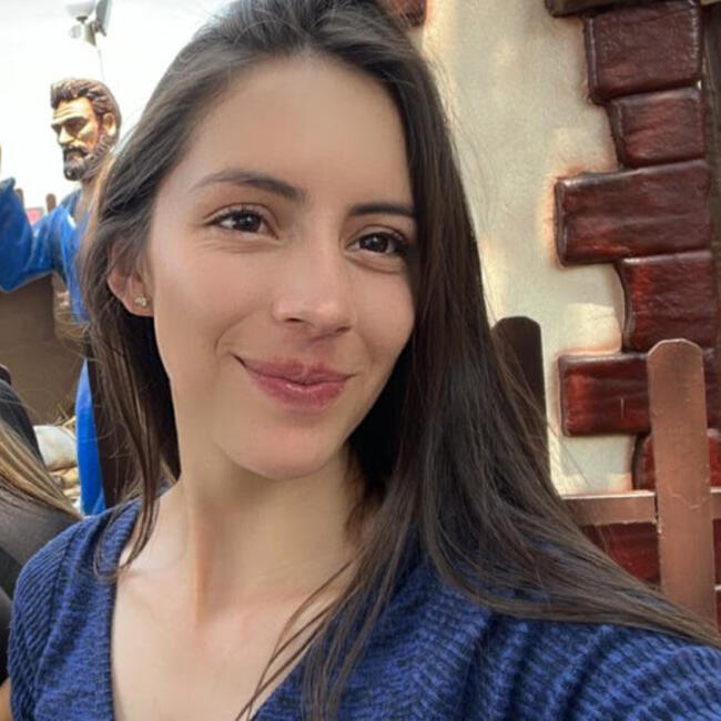 Canguro en Marbella: Yanina