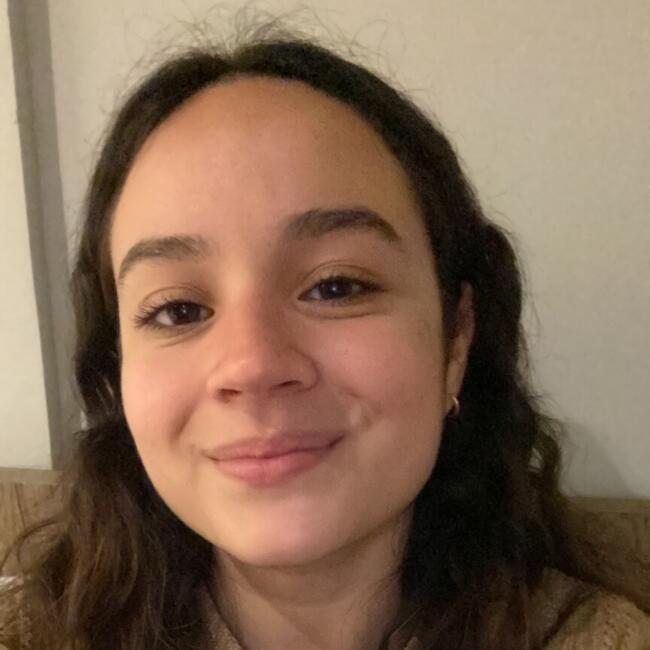 Babysitter in Pamplona: Mia