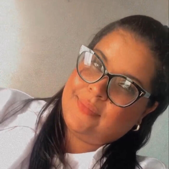 Babysitter in Aracaju: Leidiane