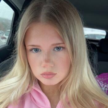 Babysitter Inchinnan: Qiana